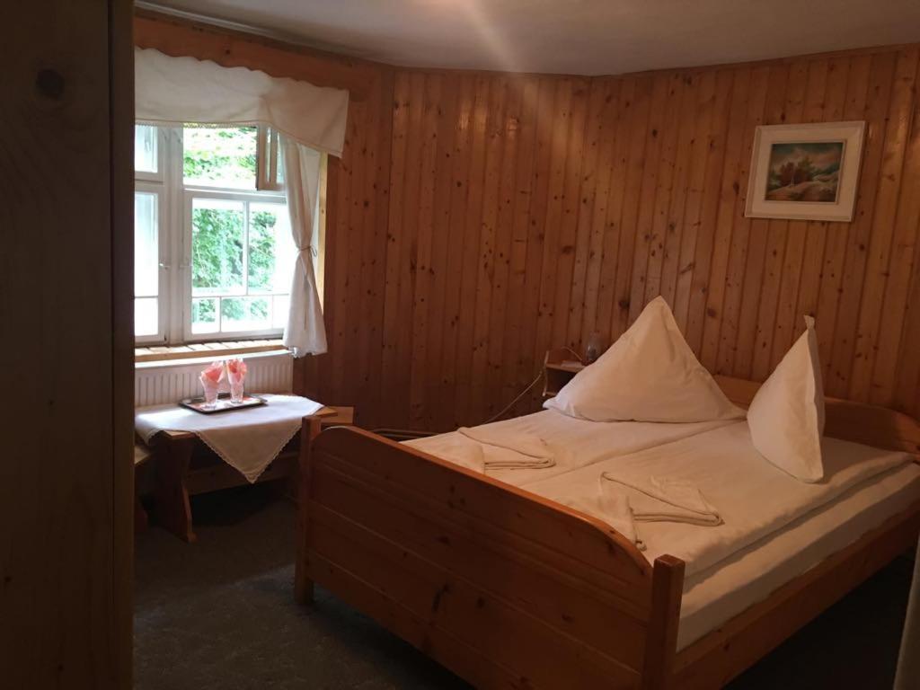 Manyi Villa BaileTusnad Buitenkant foto